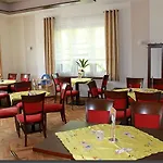 Guest house & Gruenhof 3*