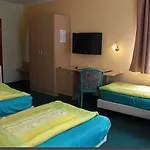 & Gruenhof Guest house