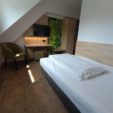 & Gruenhof Guest house Frankfurt (Oder)