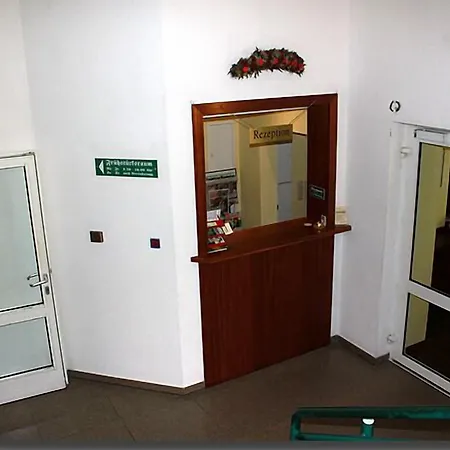 Guest house & Gruenhof 3*