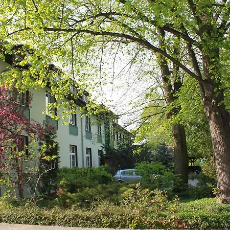Gasthuis & Gruenhof Frankfurt (Oder)